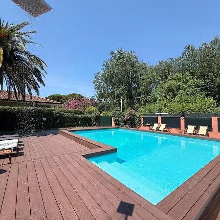 Exclusive With Pool And 5 Bedrooms * Forte dei Marmi